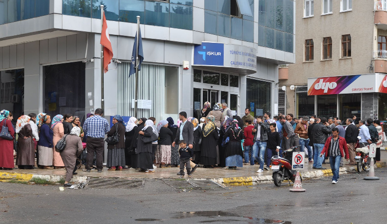 İŞKUR, engelli bireylere ve eski hükümlülere hibe vereceğini açıkladı: Kaç TL hibe verilecek?