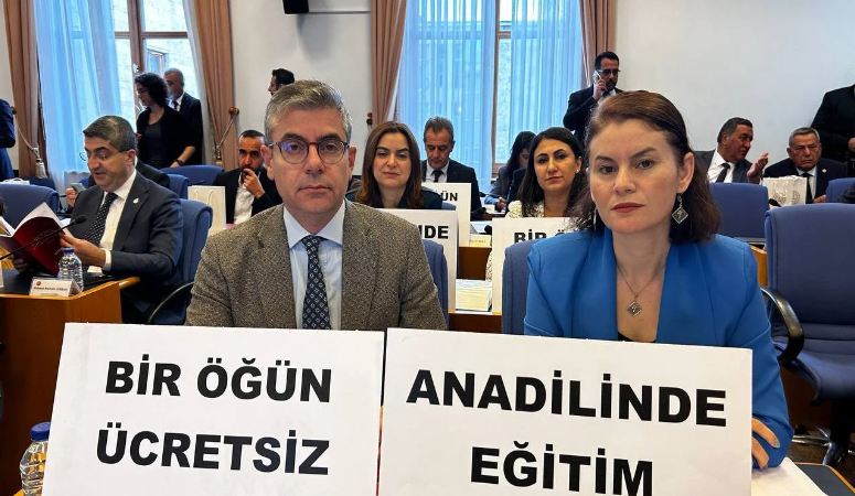 HEDEP’ten MEB bütçesi görüşmelerinde anadili protestosu