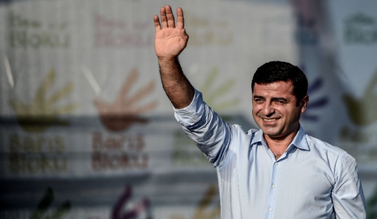 Selahattin Demirtaş Kürt sorunu üzerine yazdı: Treni Kaçırmamak