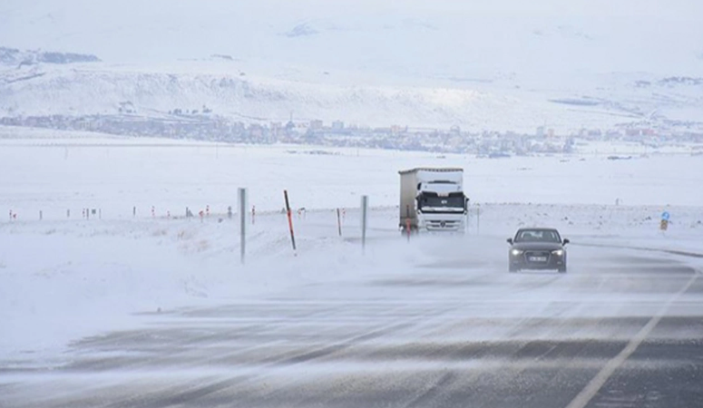 Valilik duyurdu: Bingöl – Erzurum Yolu trafiğe kapatıldı