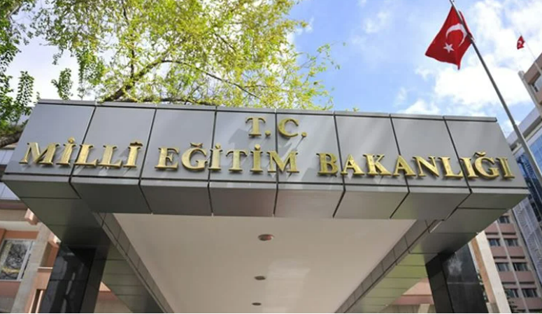 MEB, ‘Öğretmenler Günü kutlama Programı’ için milyonlarca lira harcadı