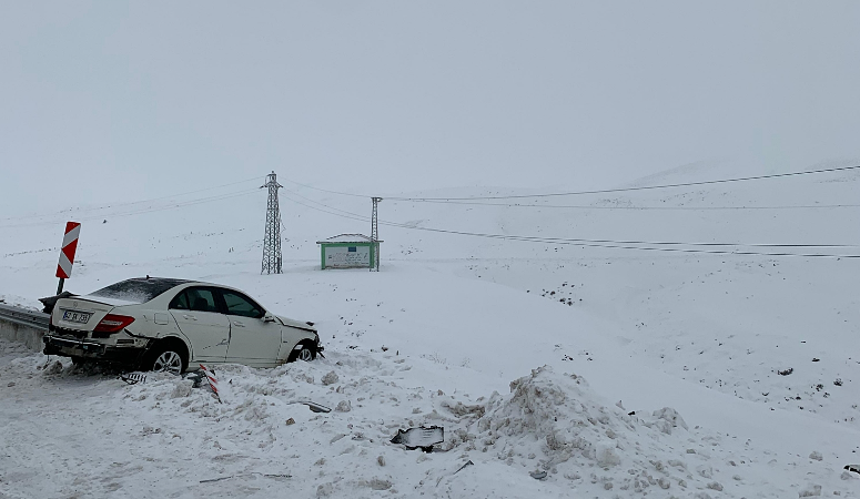 Bingöl Karlıova’da trafik kazası: Dört yaralı