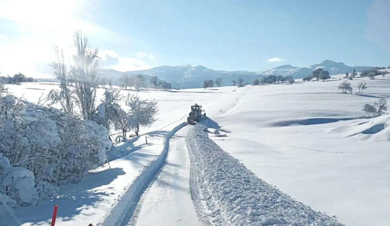 Bingöl’de 91 köy yolu ulaşıma kapandı