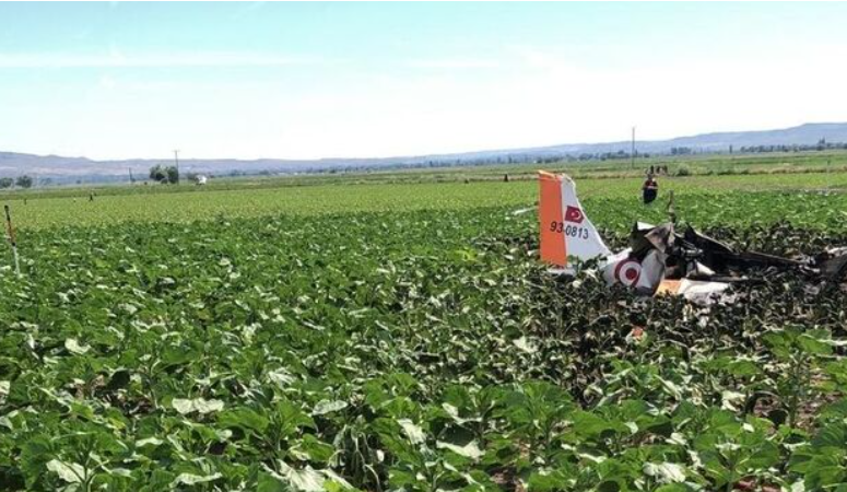 Eğitim uçağı düştü: İki pilot öldü