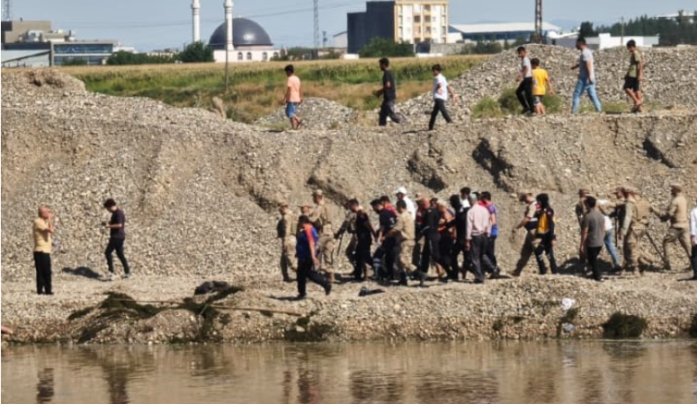 Dicle Nehri’ne düşen 14 yaşındaki çocuk boğuldu