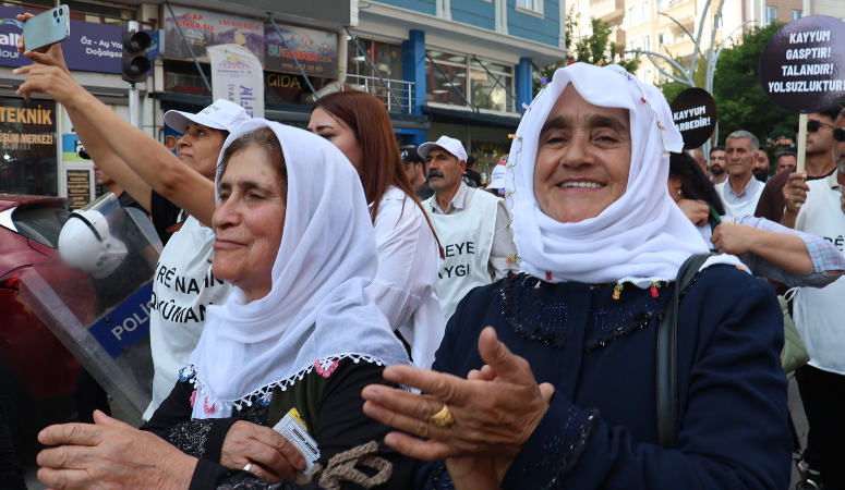 Hakkari’ye doğru başlatılan 6