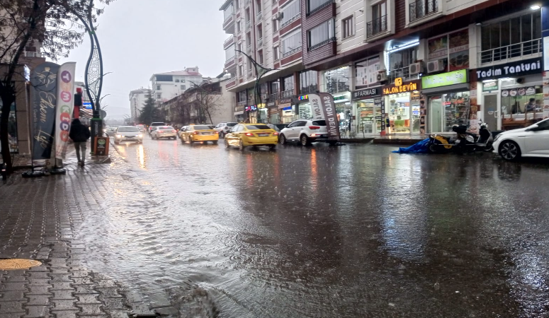 Meteoroloji’den Bingöl için gök gürültülü sağanak yağış uyarısı (18 Ağustos hava durumu)