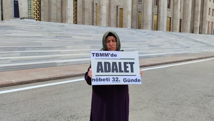 Emine Şenyaşar, Meclis'te Adalet