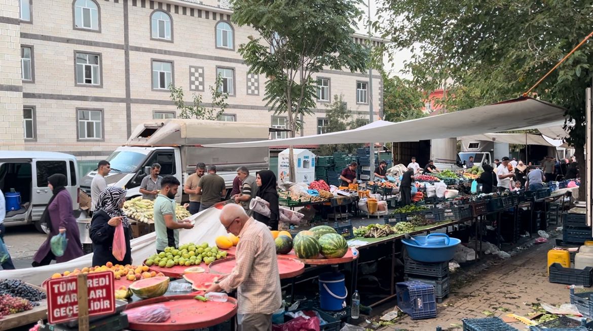 Bingöl’de kriz pazarı da vurdu: Kredi kartı dönemi başladı