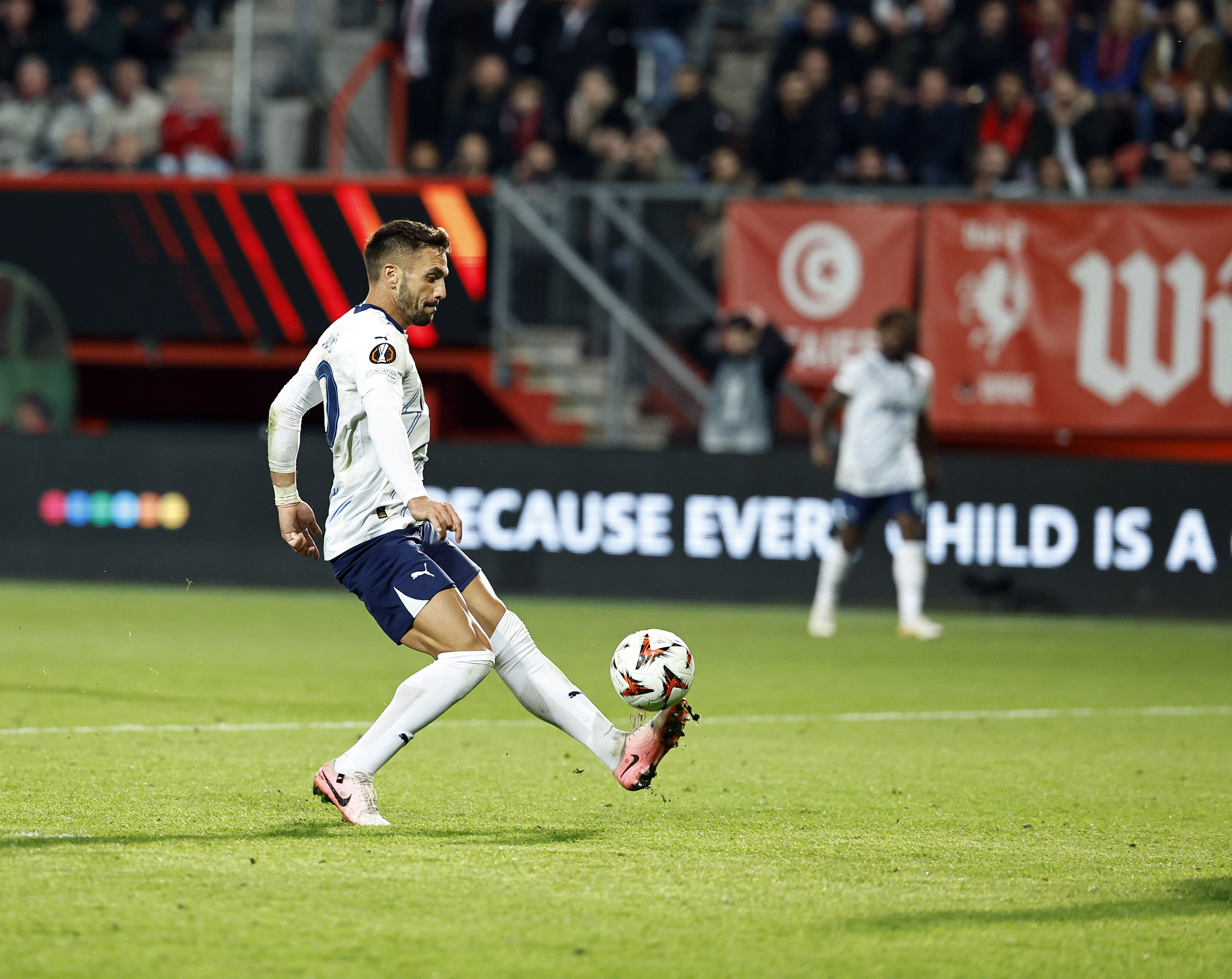 Fenerbahçe, Twente karşısında bir puanı Tadic’le aldı