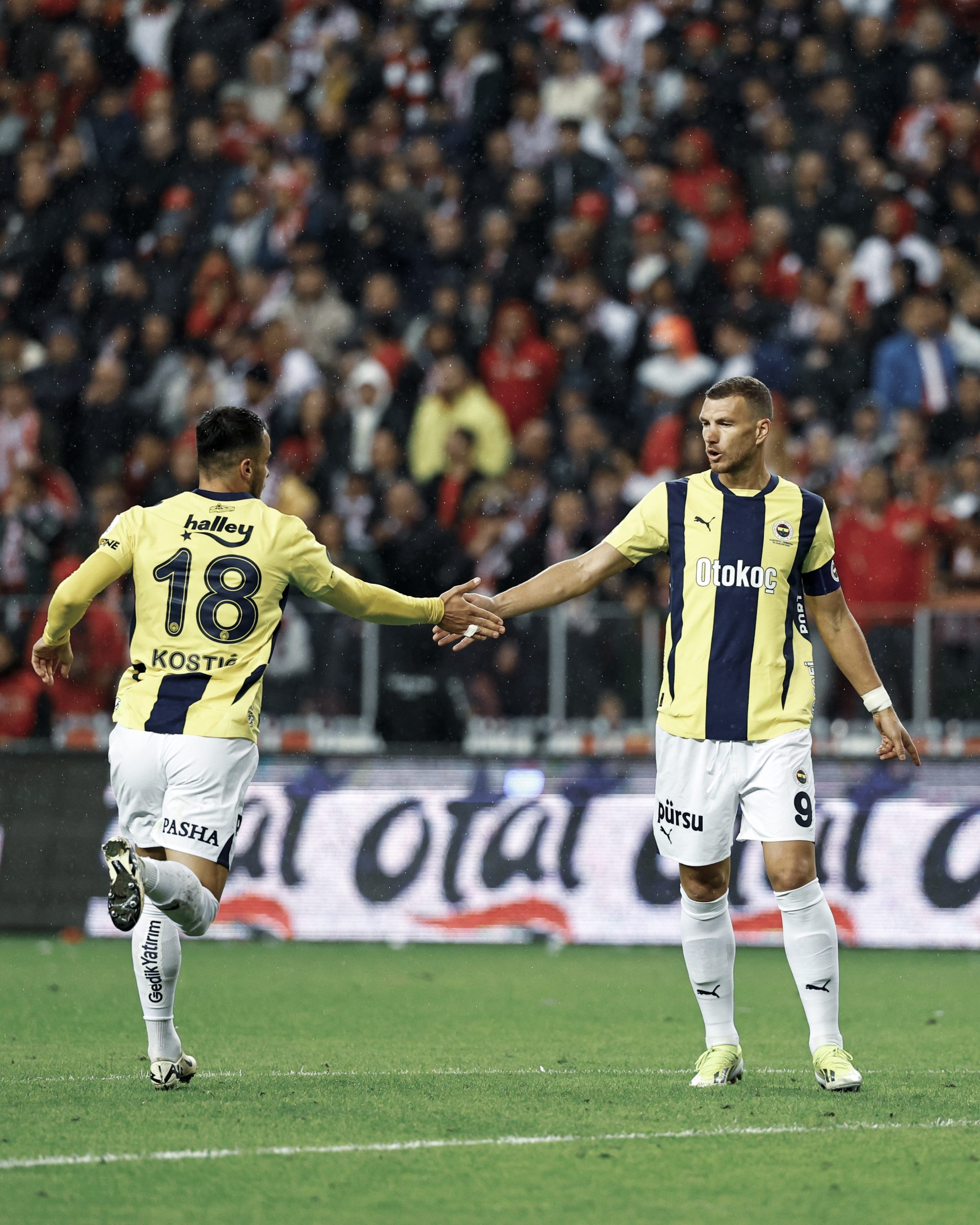 Nefes kesen maçta Fenerbahçe 1 puana razı oldu