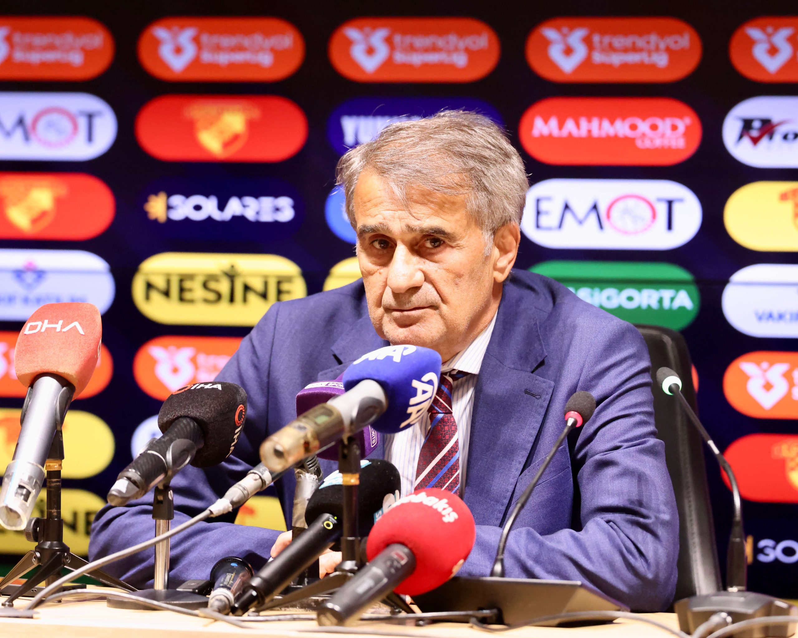 Şenol Güneş: Düşünüyorsun, düşünüyorsun bazen işin içinden çıkamıyorsun