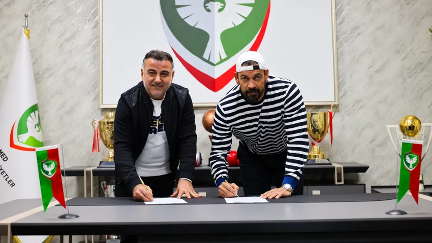 Amedspor, teknik direktörlük görevi