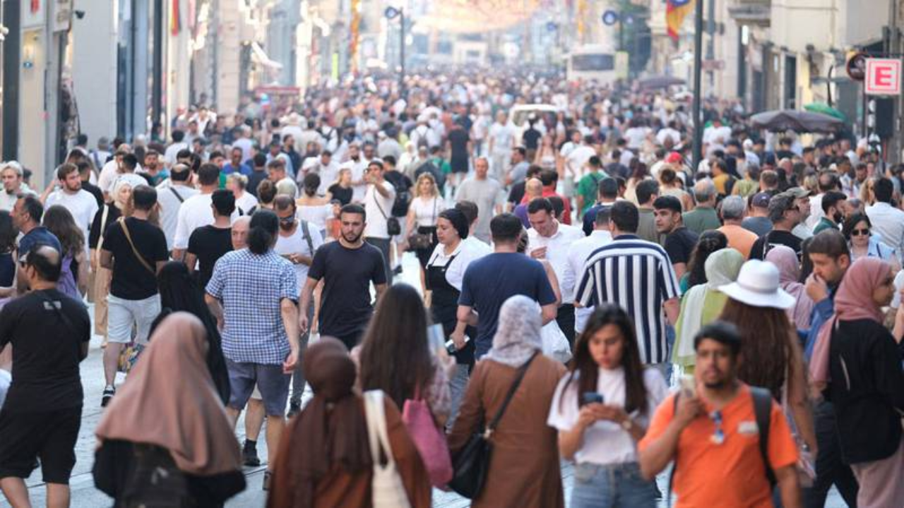 TÜİK'ten Acayip Veri: Hem Çalışan Sayısı Hem İşsizlik Azaldı