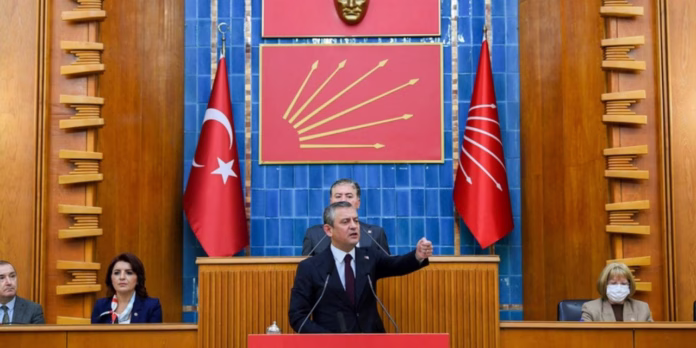 Özgür Özel: Sorunların Çözümü Hukuk Devleti, Adalet ve Demokrasiden Geçer