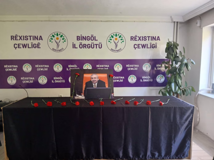 Bingöl'de Sırrı Süreyya Önder İçin Taziye Kuruldu