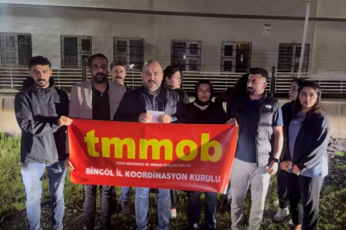 Bingöl Depremi 22. Yılında Unutulmadı: TMMOB’dan Acil Çağrı