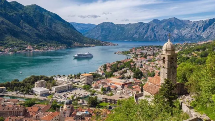 Türkiye’den Vizesiz Tatil Yapılacak En Güzel 10 Ülke (2025 Güncel Liste)
