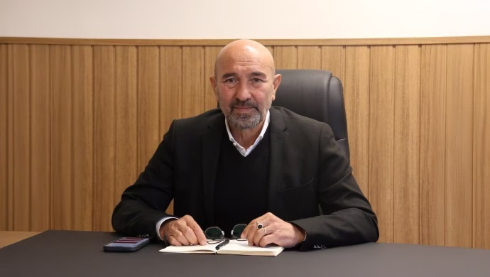 İzmir'de CHP'lilere Operasyon: Tunç Soyer ve Şenol Aslanoğlu Gözaltına Alındı