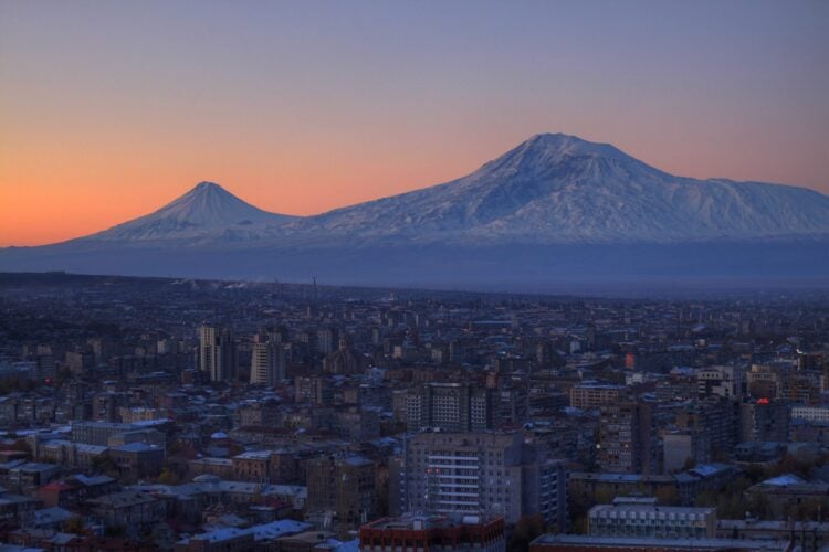 Ermenistan'dan Tarihi Karar: Ararat Vize Damgalarından Kaldırıldı
