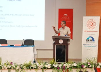 Bingöl Üniversitesi’nde 'Depreme Hazırlanan Bingöl' Paneli