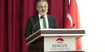 Bingöl Üniversitesi Program Yaptı, Öğrencilerin Katılımını Zorunlu Tuttu