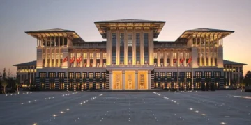 'Cumhurbaşkanlığı Saatte 72 Asgari Ücret Harcıyor!'