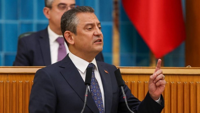 7 Ekim 2025 CHP Grup Toplantısı: Özgür Özel Kime, Ne Yanıt Verdi?