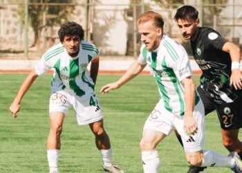 12 Bingölspor Hakem Kararlarına Yine İsyan Etti: Adalet İstiyoruz
