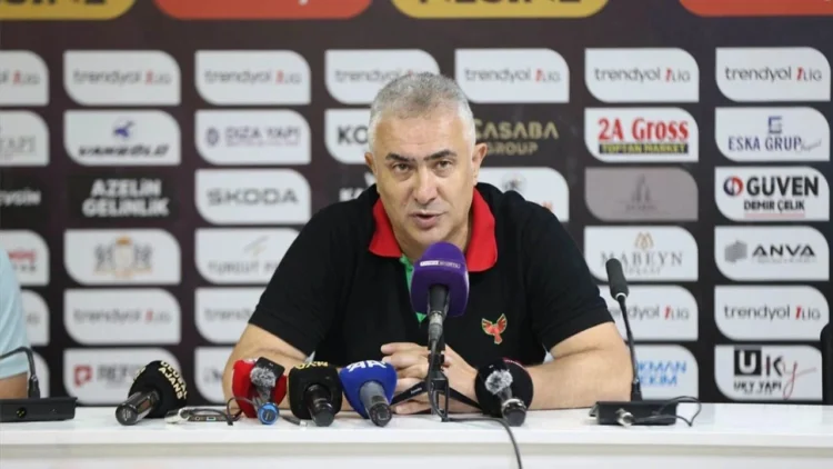 Amedspor, Teknik Direktör Mehmet Altıparmak ile Yollarını Ayırdı