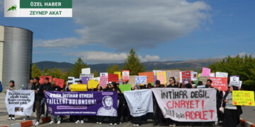 Bingöl'de Üniversiteliler Rojin Kabaiş İçin Yürüdü