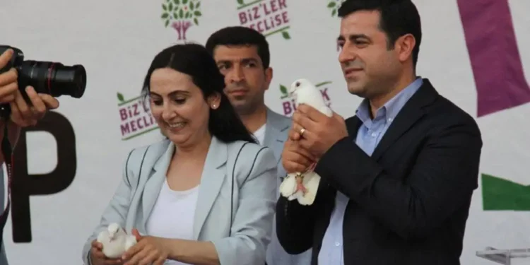 DEM Parti: Demirtaş ve Yüksekdağ Derhal Tahliye Edilmeli