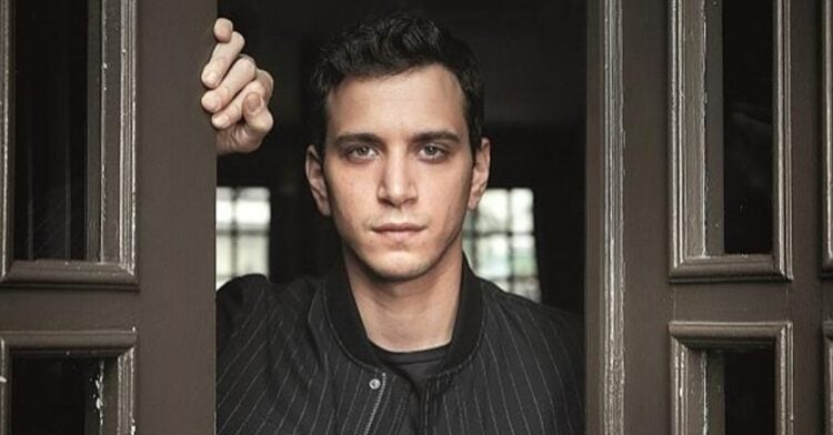 Selahattin Paşalı Kimdir? Bodrumlu Yakışıklı Oyuncu Kariyerindeki Yükselişiyle Herkesi Büyülüyor!