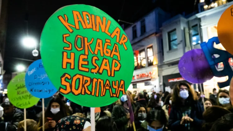 Bingöl’de Bir İlk: Kadına Şiddete Karşı Gece Yürüyüşü