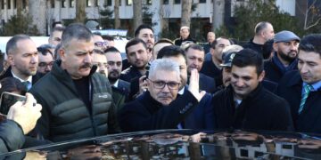 Bingöl'e atanan Vali Cahit Çelik Niğde'ye veda etti