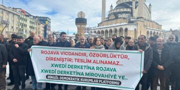 Bingöl'de Halep protestosu: 'Kürt mahallelerine saldırılar insanlık suçudur'