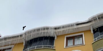 Bingöl’de ‘sarkıt’ tehlikesi: Yürümek zorlaştı, belediye eleştirilerin odağında