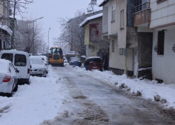 Bingöl’de kar alarmı: Kent üçüncü kez beyaz örtüye hazırlanıyor