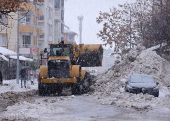 Bingöl'de Kuvvetli ve Yoğun Kar Yağışı Bekleniyor: Valilikten Vatandaşlara Uyarı