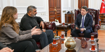 Rojin Kabaiş Dosyası: Baba Nizamettin Kabaiş Adalet Bakanı Tunç ile Görüştü