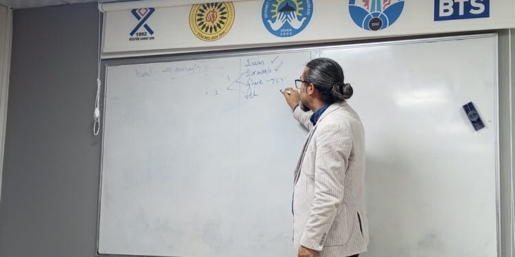 Bingöl'de Anadili Etkinlikleri | Mursel Bek: "Her evi bir okula çevirmeliyiz"