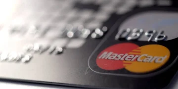 Kredi kartı limitleri düşüyor mu? Kimler etkilenecek, kesinti nasıl yapılacak?