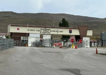 Erzurum Dumlu Cezaevi’nde 'tacizvari' uygulama: "İnsan onuru hedef alınıyor"