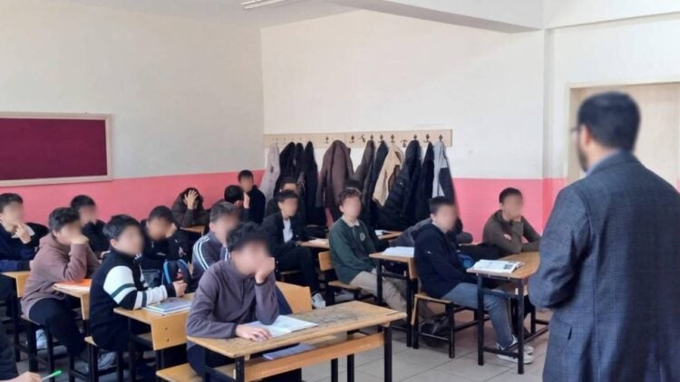 Bingöl’de okullarda 'Müftülük' buluşmaları: Eğitimde dini etkinlik tartışmaları yeniden gündemde