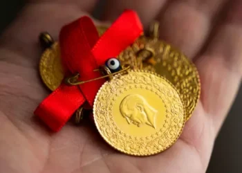 Bingöl piyasasında altın fiyatları: Gram altın 7 bin 400 lira sınırında