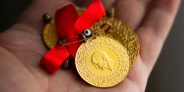 Bingöl piyasasında altın fiyatları: Gram altın 7 bin 400 lira sınırında