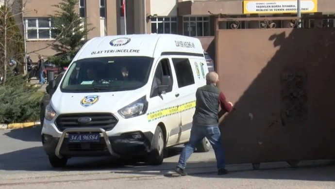 Çekmeköy'de okulda bıçaklı saldırı: Bir öğretmen hayatını kaybetti, MEB soruşturma başlattı