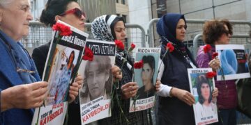 Cumartesi Anneleri 1093. haftasında: Gözaltında kaybedilen kadınların akıbeti soruldu