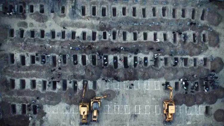 Davutoğlu, İran'da öldürülen 165 kız çocuğuyla ilgili uluslararası hukuk girişimi başlattı