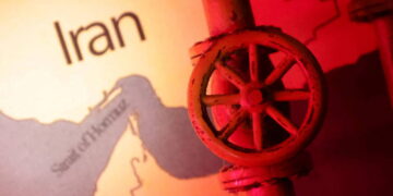 Enerji piyasalarında 'Hürmüz' şoku: Petrol 15 ayın zirvesinde, gaz fiyatları fırladı